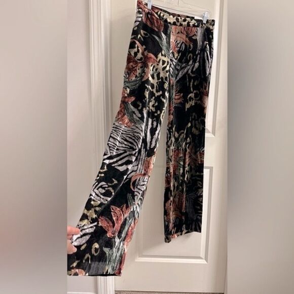 Chico's Velvet Wide Leg Floral Pants Size 1T US 8 Tall Elastic Waist High Rise - Picture 1 of 12